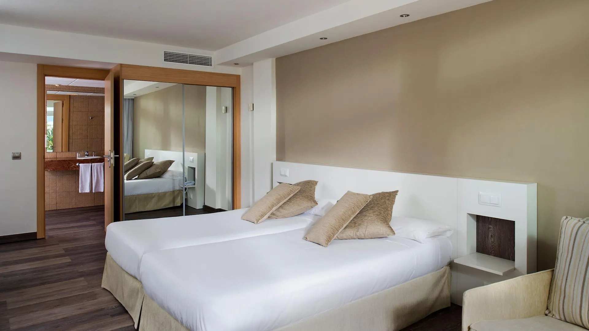 ****  Sol Lanzarote Hotel Puerto del Carmen  Spain